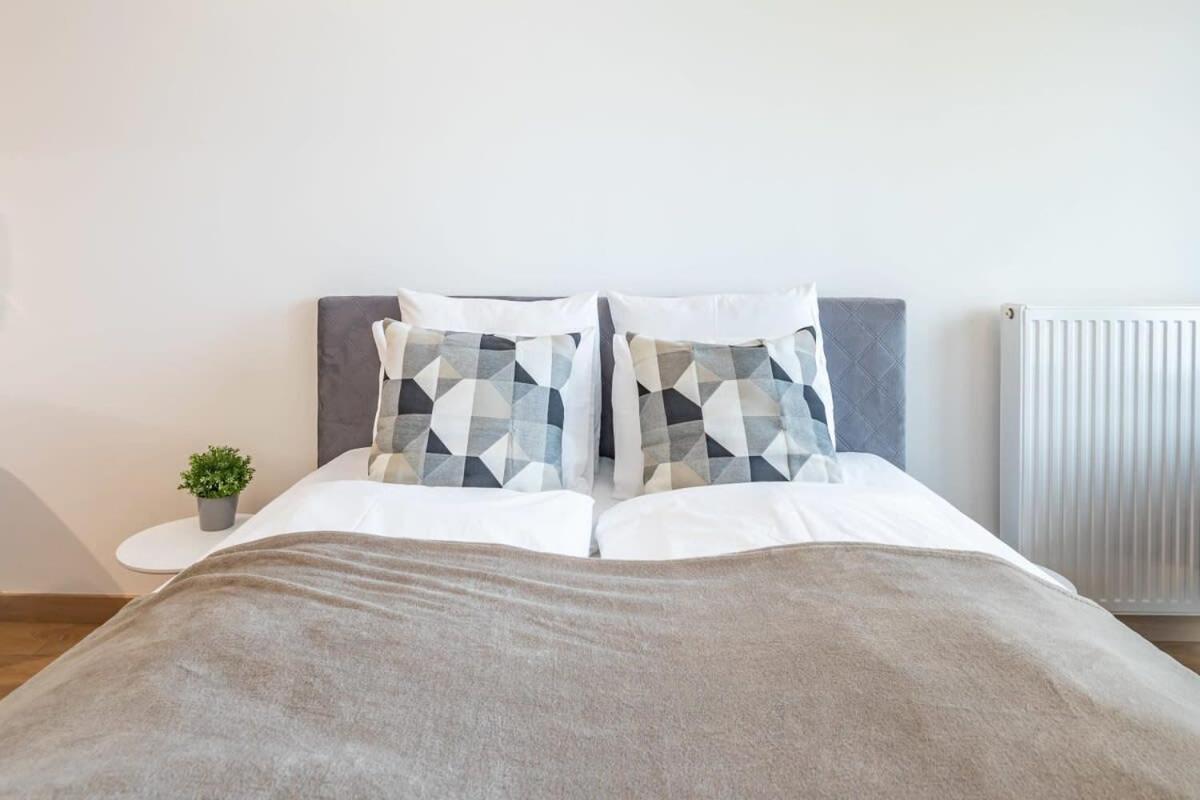 Apartament Brand New Flat